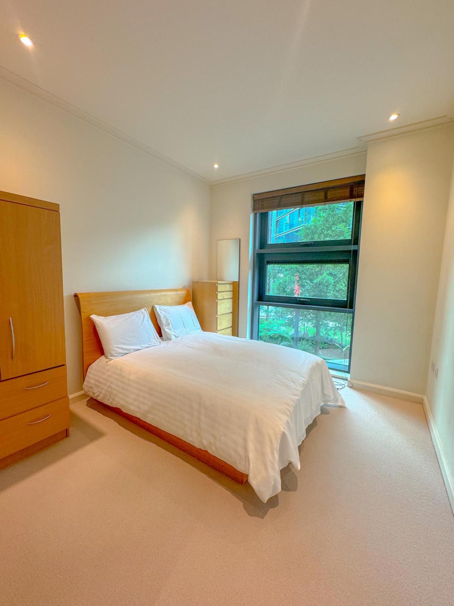 Horizon Canary Wharf Apartments London Exterior photo